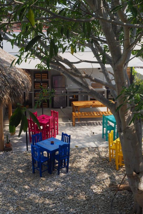 Colorada House Vandrarhem Puerto Escondido  Exteriör bild